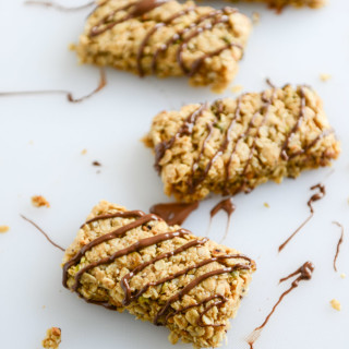 Pistachio Granola Bars