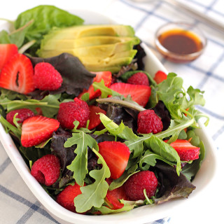 Berry Salad with Sweet Chipotle Dressing