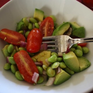 Quinoa Salad with Chickpeas and Avocado