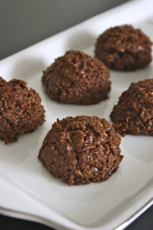 Chocolate Peppermint Macaroons