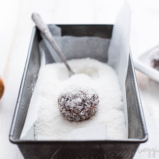 Vegan Lamingtons