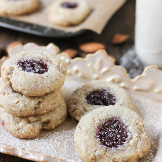Almond and Raspberry Cookies