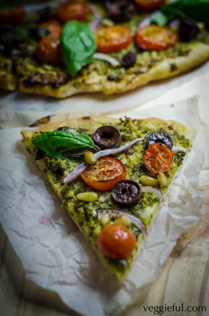 Vegan Pesto Pizza