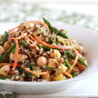 Curried Quinoa and Asparagus Salad