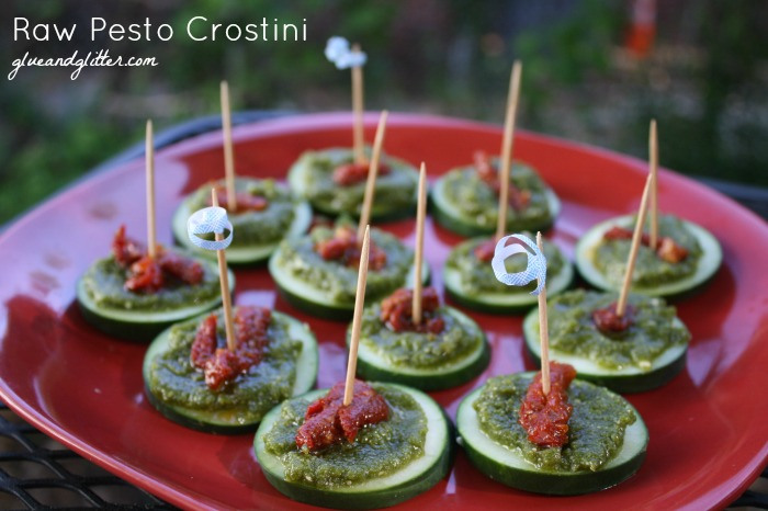 Pesto Crostinis