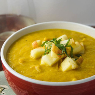 Slow Cooker Curried Cauliflower Soup